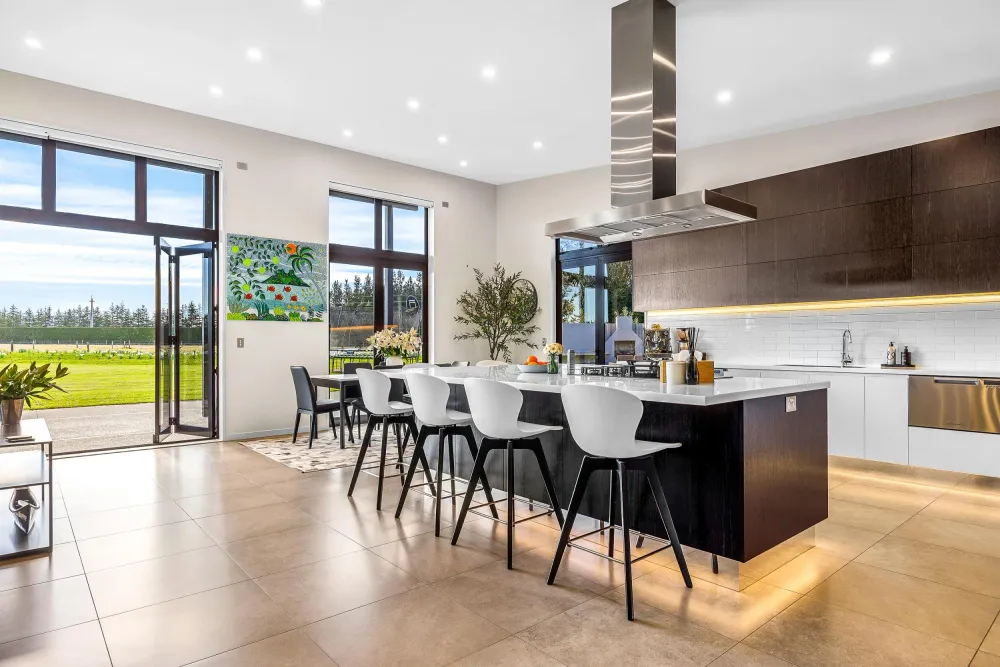 Photos of 1427 Tram Road