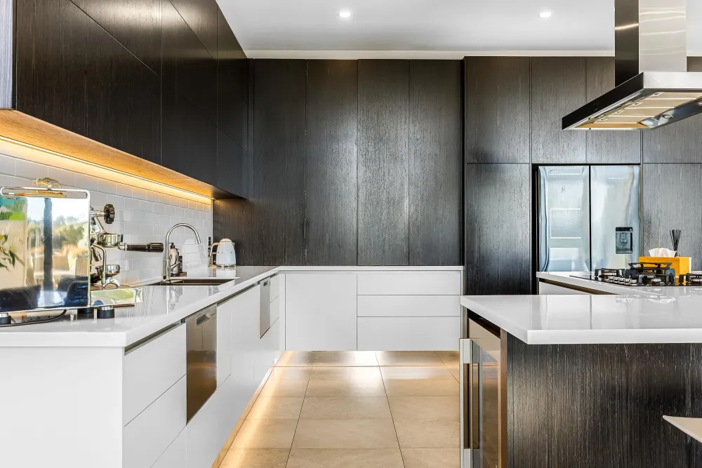 Photos of 1427 Tram Road