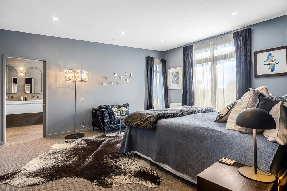Photos of 1427 Tram Road