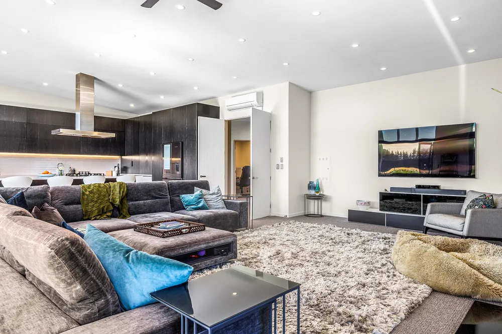 Photos of 1427 Tram Road