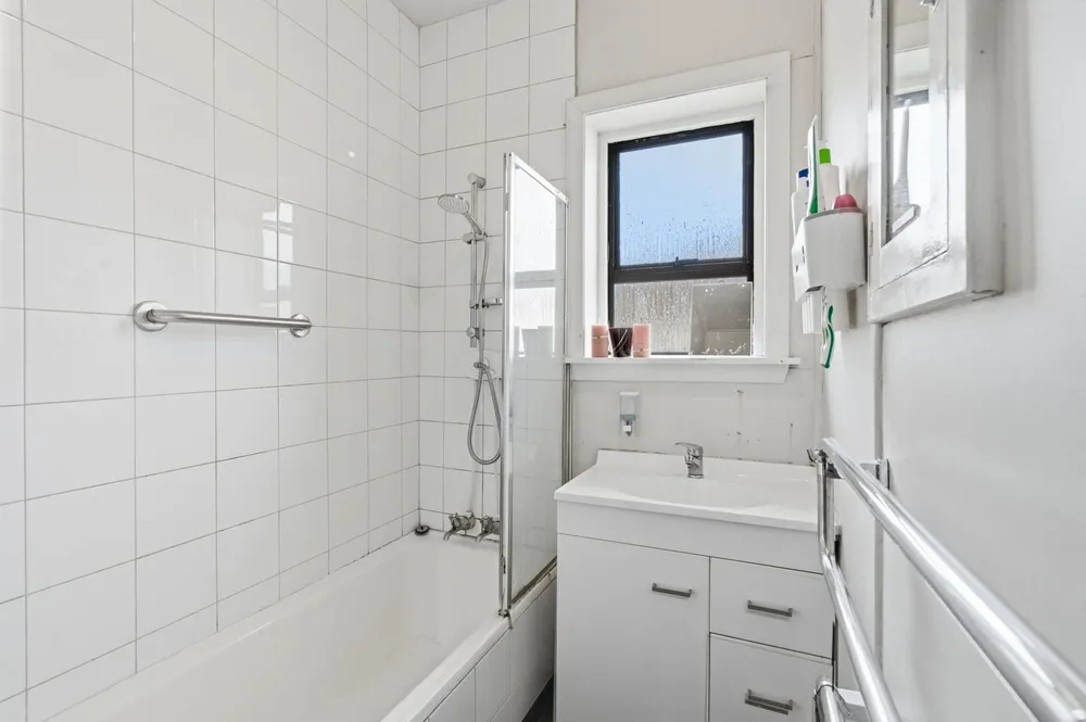 Photos of 1 Jollie Street