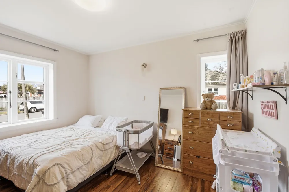 Photos of 1 Jollie Street