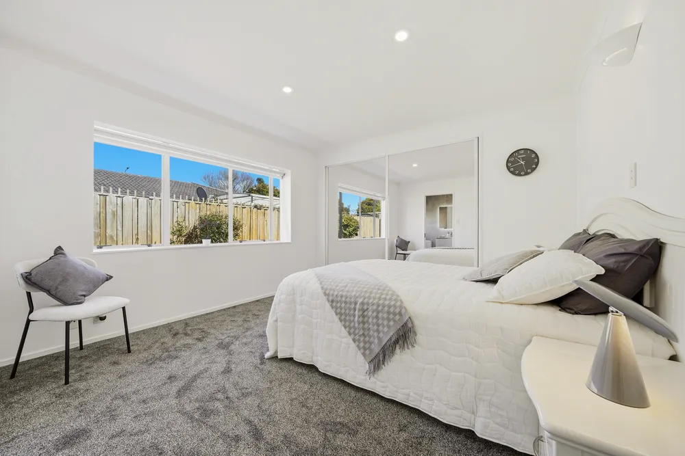 Photos of 13 Vanderbilt Parade