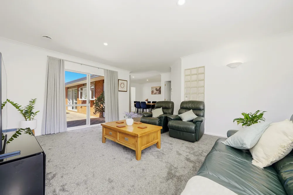 Photos of 13 Vanderbilt Parade