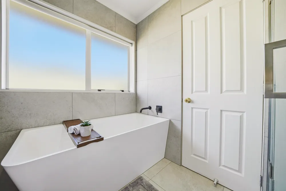 Photos of 13 Vanderbilt Parade