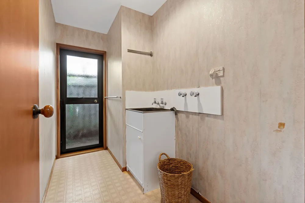 Photos of 8A Forest Glen
