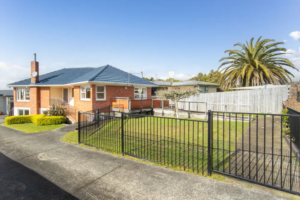 Photos of 45 Jaemont Avenue