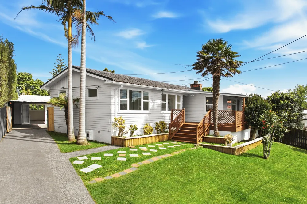 Photo of 33 Chippendale Crescent, Birkdale