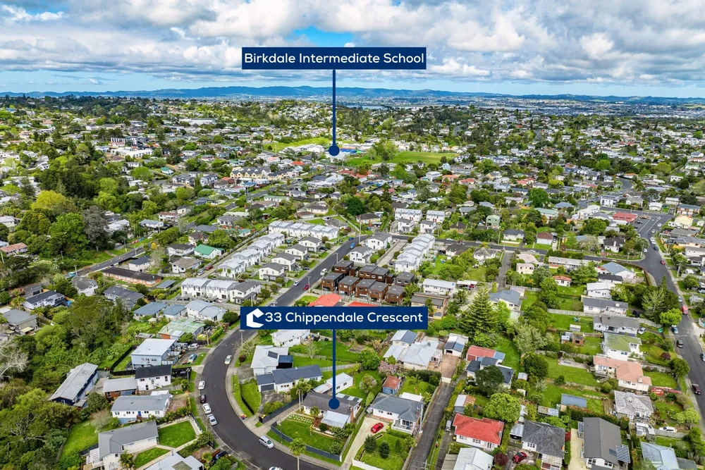 Photos of 33 Chippendale Crescent