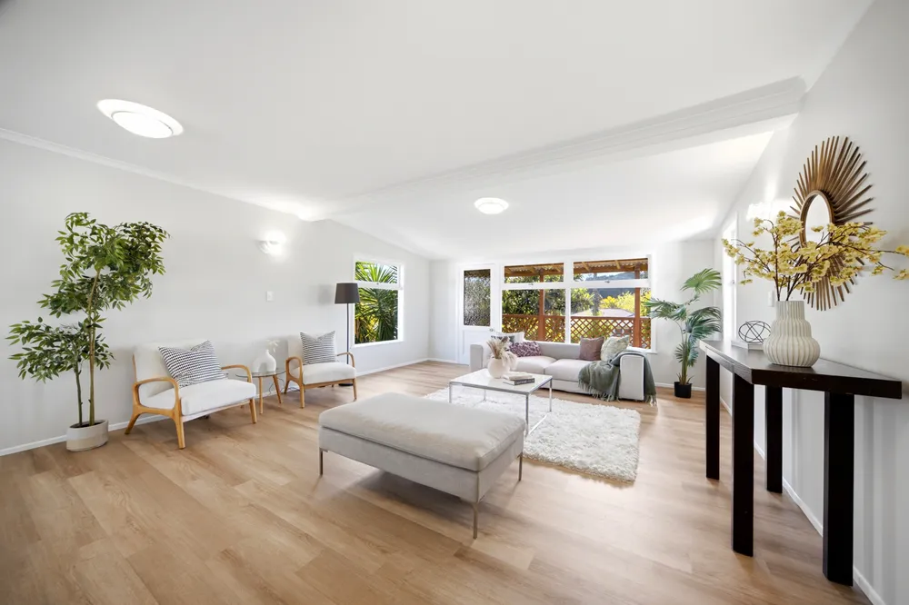 Photos of 33 Chippendale Crescent