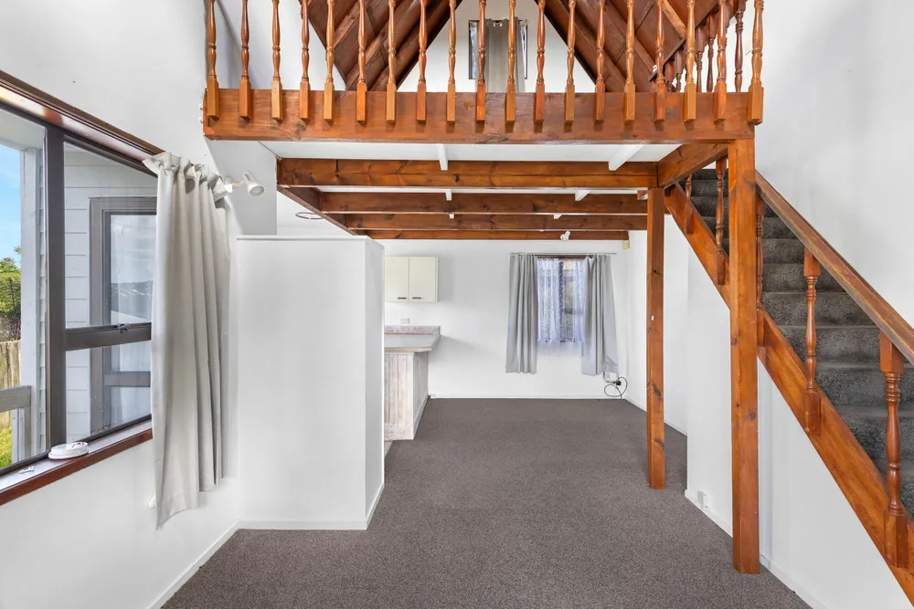 Photos of 31 Eskdale Road