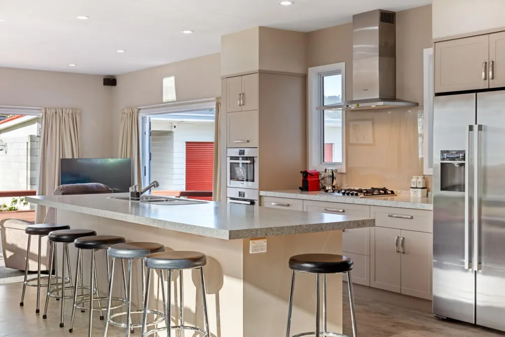 Photos of 265 Clifford Street