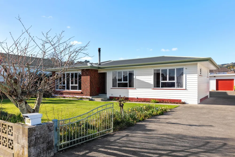 Photos of 265 Clifford Street