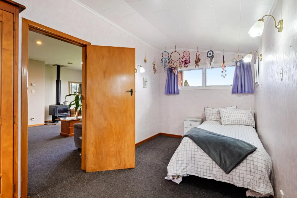 Photos of 265 Clifford Street
