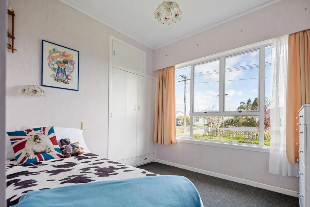 Photos of 265 Clifford Street