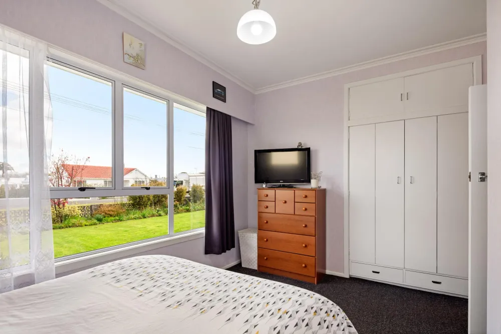 Photos of 265 Clifford Street