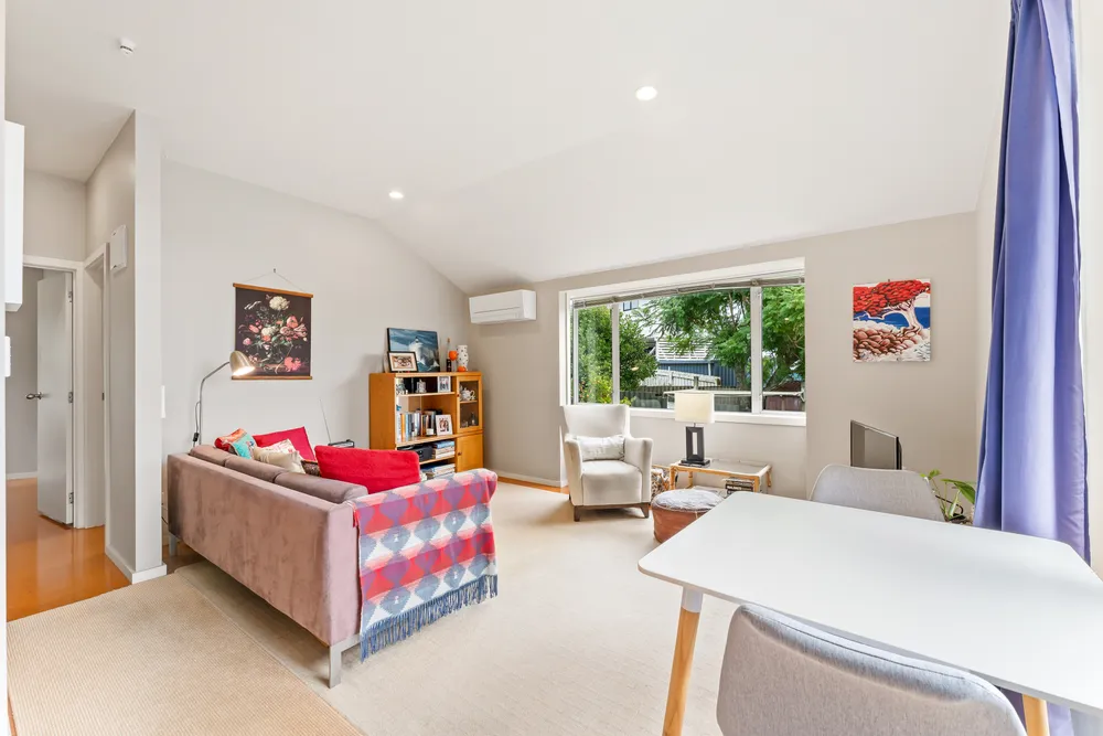 Photos of 17 Deerness Crescent