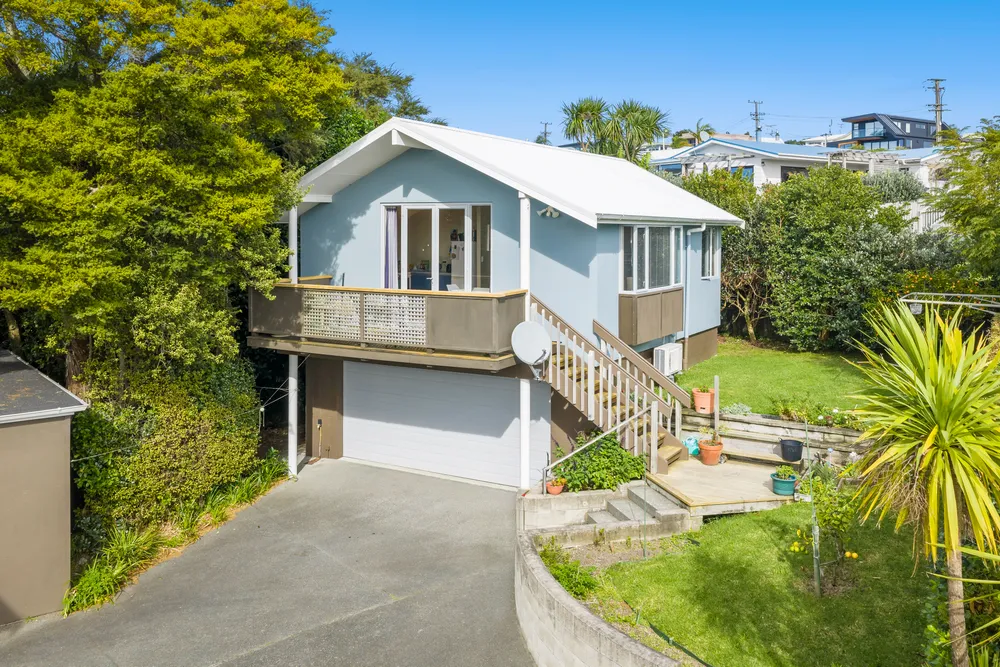 Photos of 17 Deerness Crescent