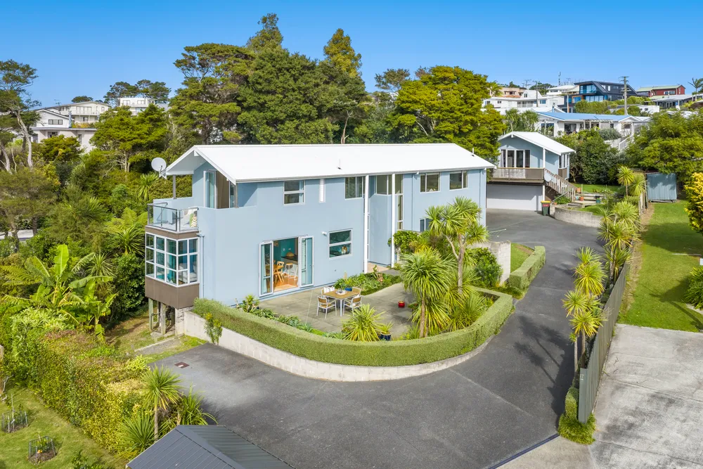 Photos of 17 Deerness Crescent