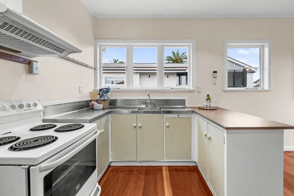 Photos of 21 Bonnie Brae Road
