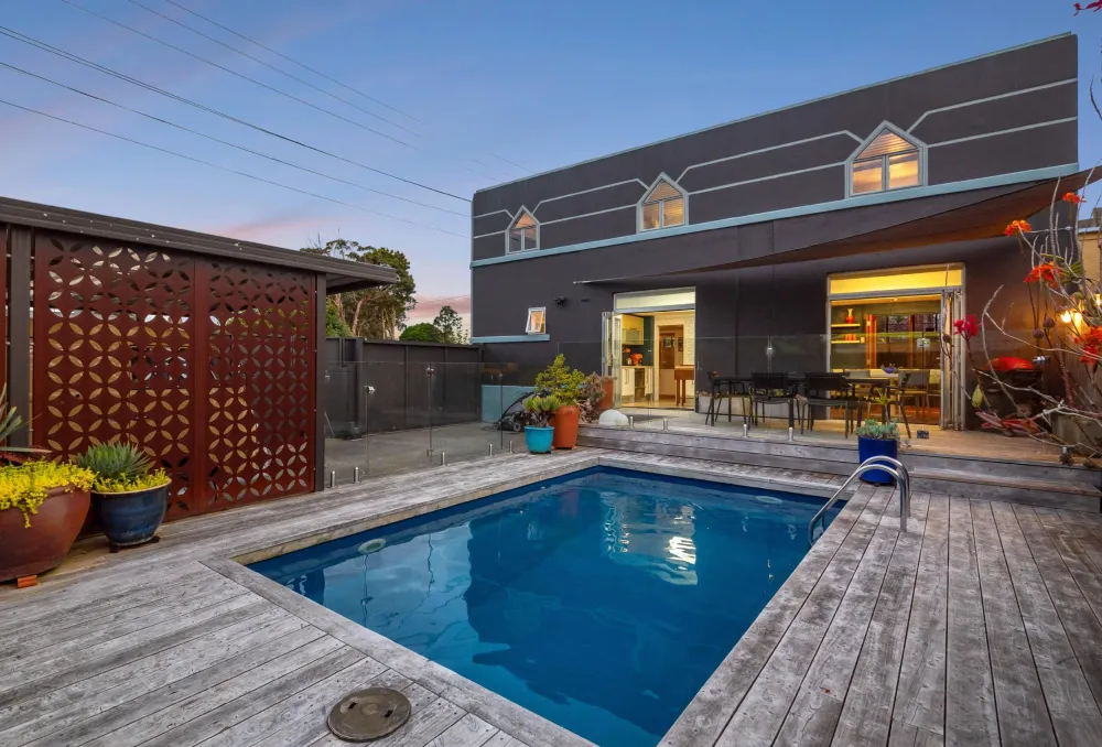 Photos of 142 Trafalgar Street