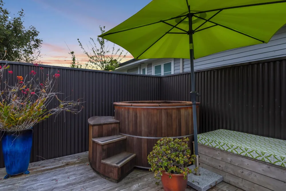 Photos of 142 Trafalgar Street