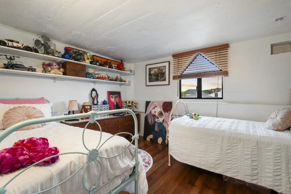 Photos of 142 Trafalgar Street