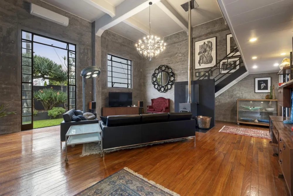 Photos of 142 Trafalgar Street