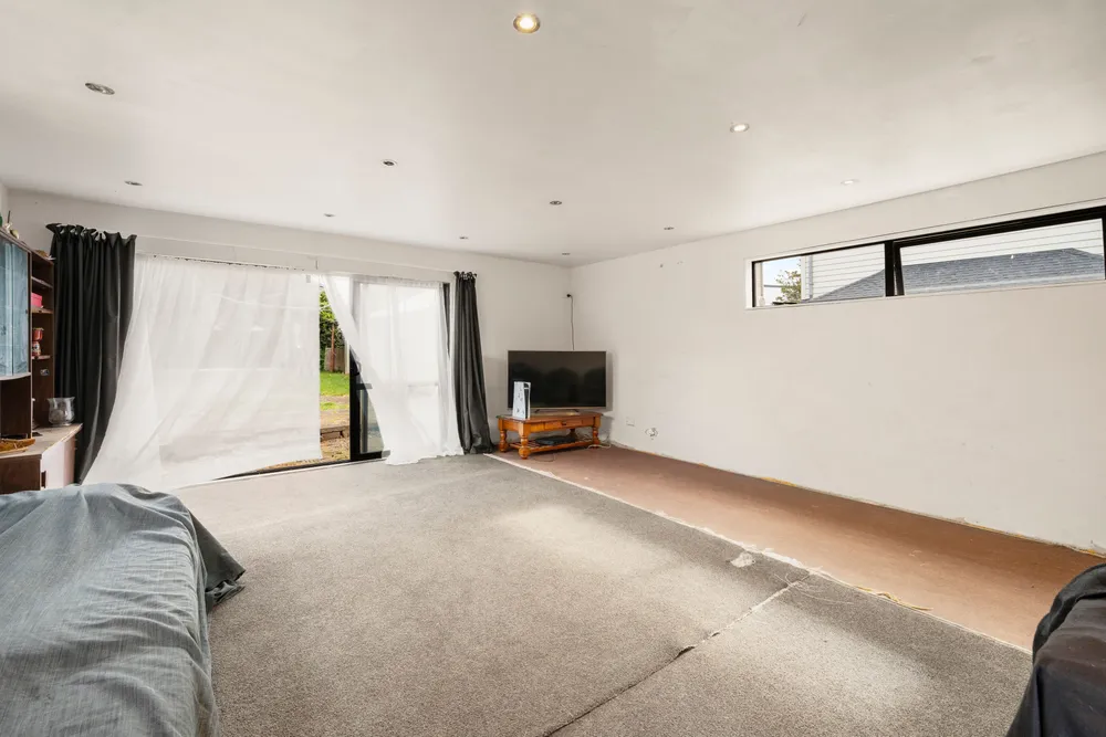 Photos of 12 Milton Road