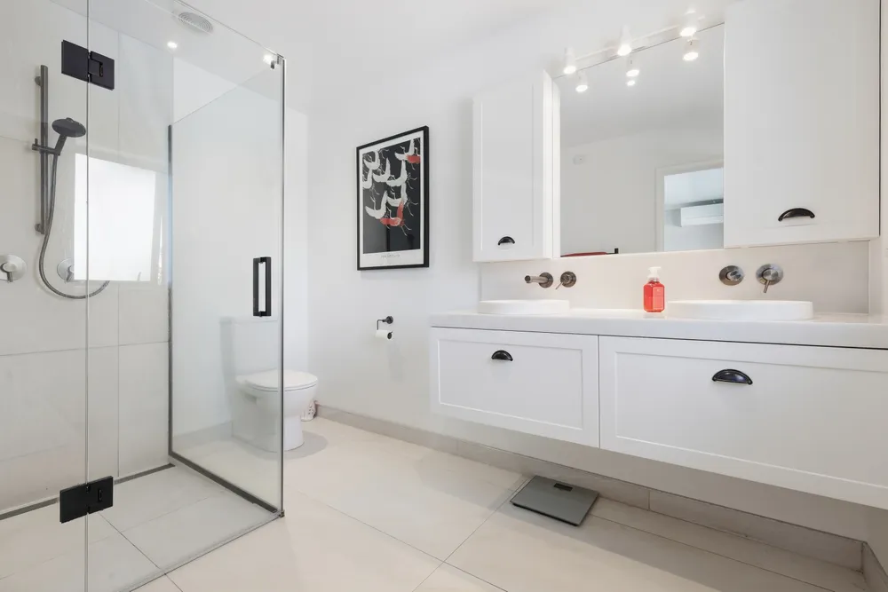 Photos of 108 Vaughans Road
