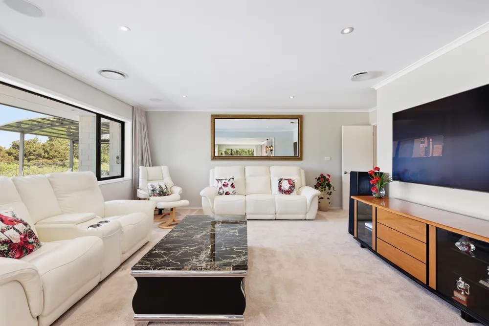 Photos of 108 Vaughans Road