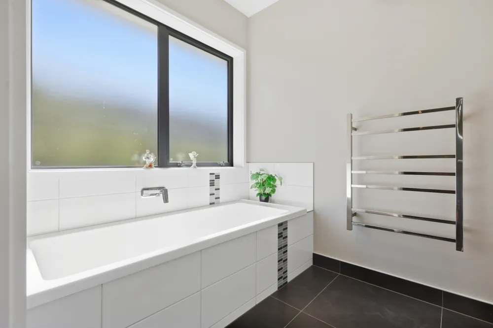 Photos of 108 Vaughans Road