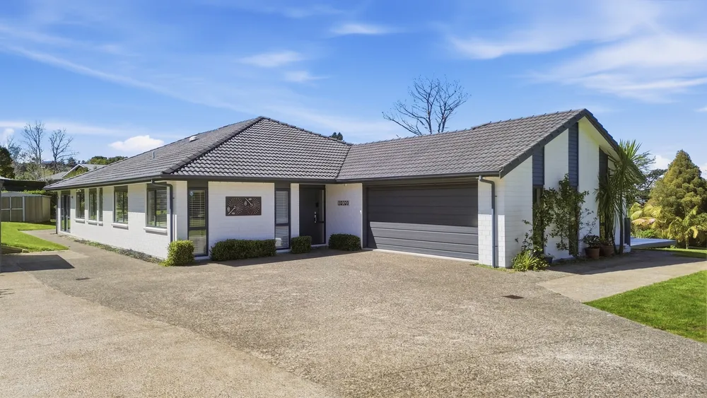 Photos of 108 Vaughans Road