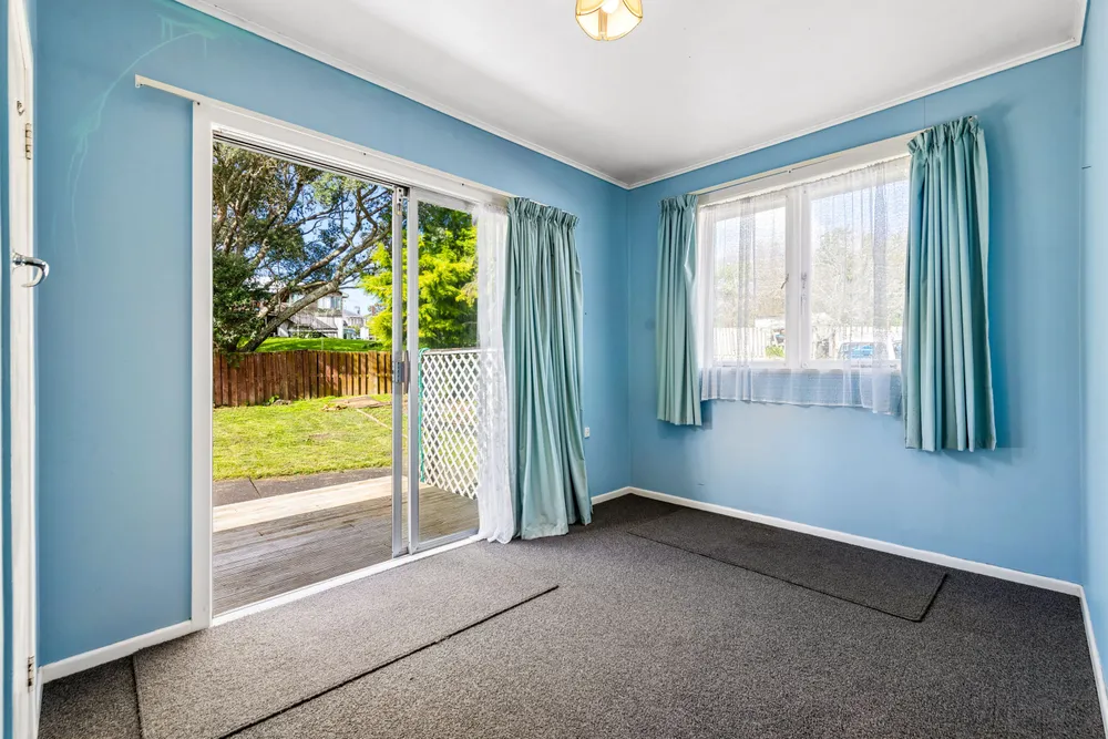 Photos of 11 Pitcairn Place