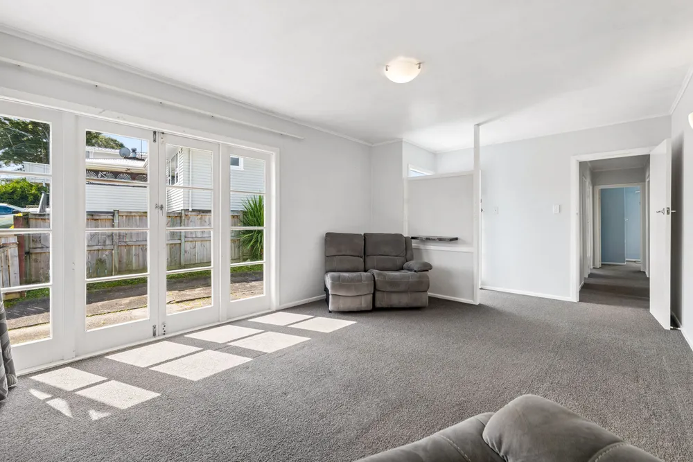 Photos of 11 Pitcairn Place