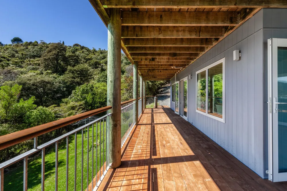 Photos of 362 Moetapu Bay Road