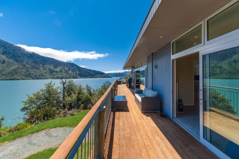 Photos of 362 Moetapu Bay Road