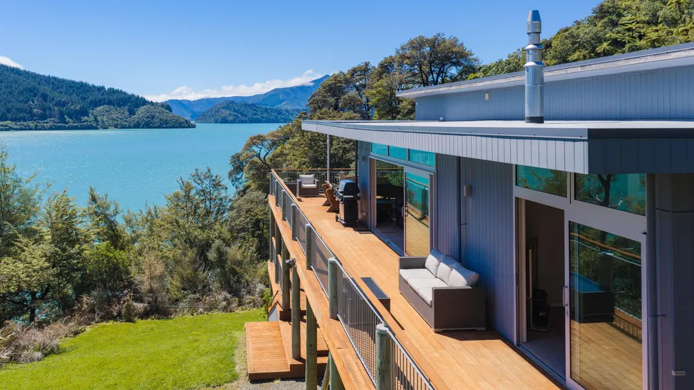 Photos of 362 Moetapu Bay Road