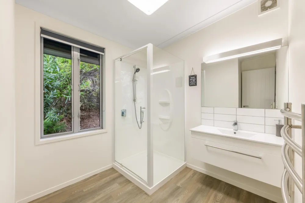 Photos of 362 Moetapu Bay Road