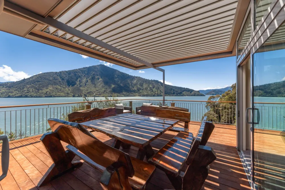 Photos of 362 Moetapu Bay Road