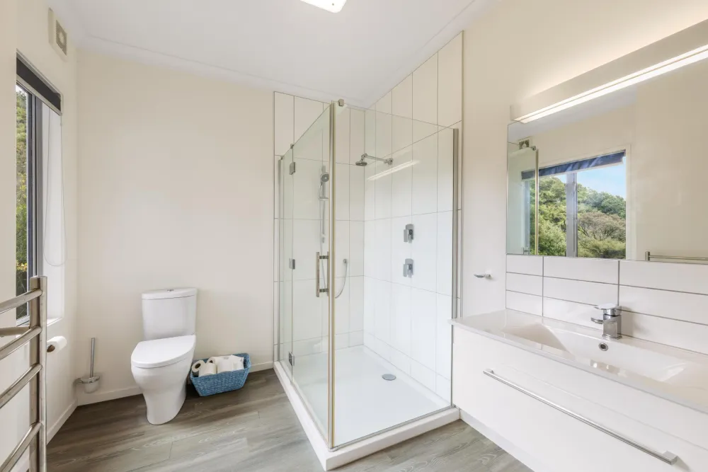 Photos of 362 Moetapu Bay Road