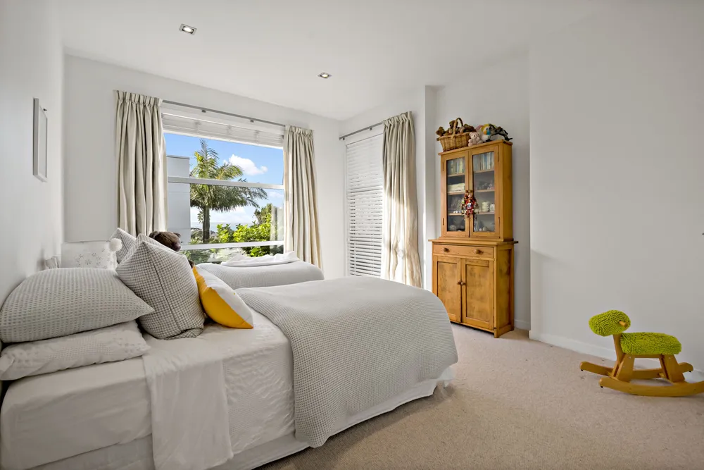 Photos of 46C Rawhitiroa Road
