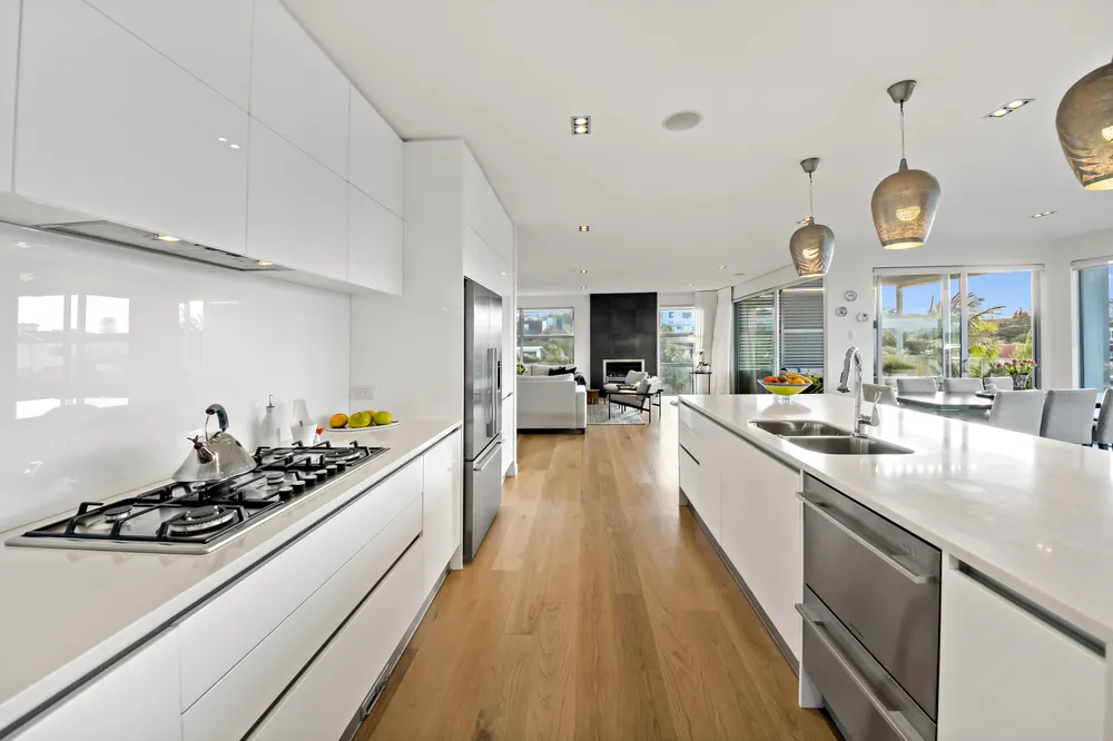 Photos of 46C Rawhitiroa Road