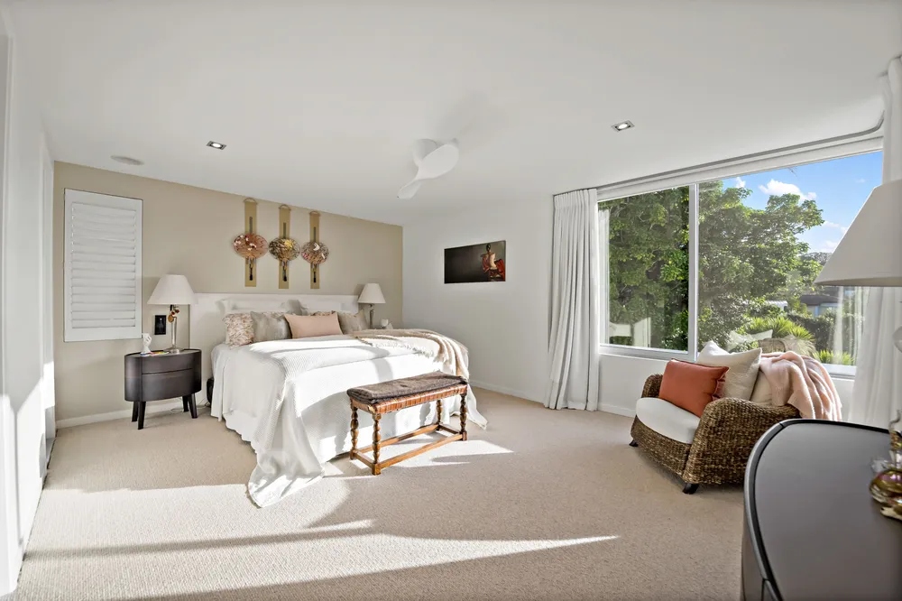 Photos of 46C Rawhitiroa Road