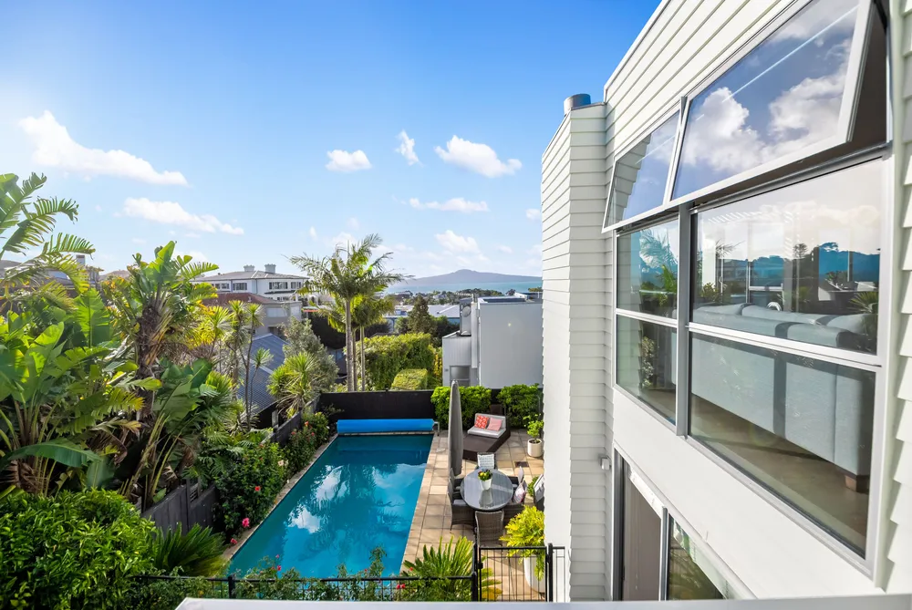 Photos of 46C Rawhitiroa Road