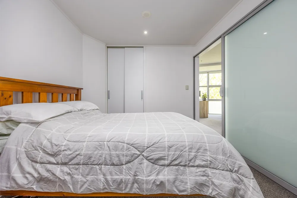Photos of 7M/156 Vincent Street