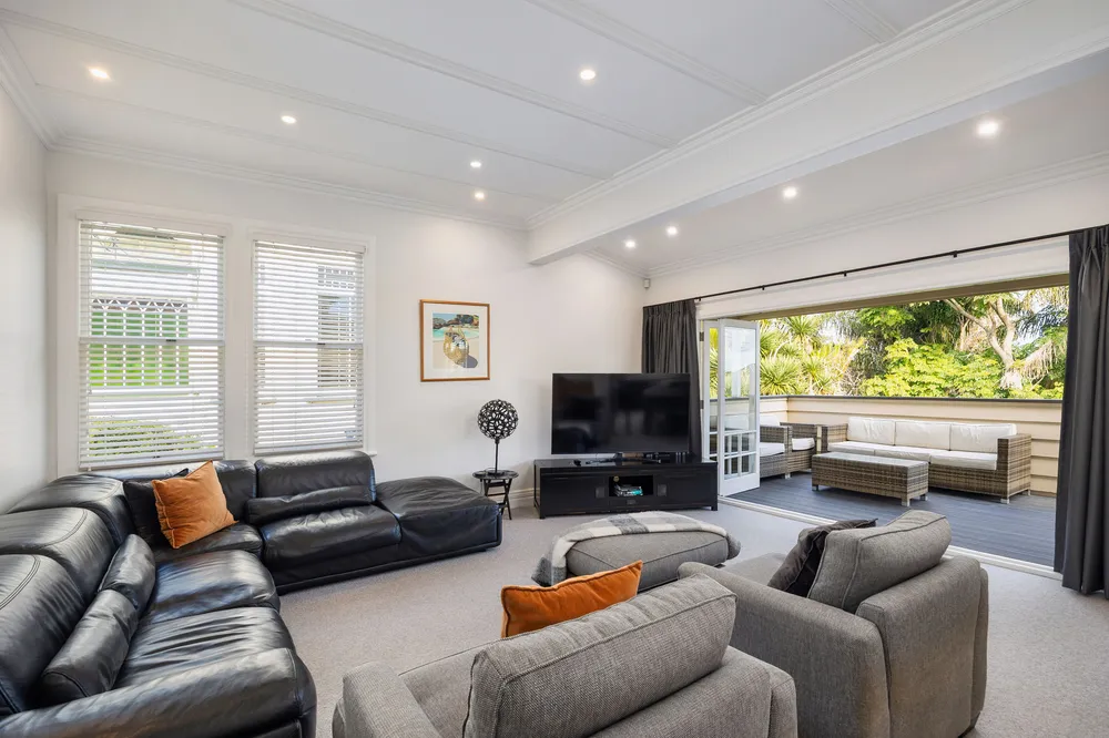 Photos of 60 Paice Avenue