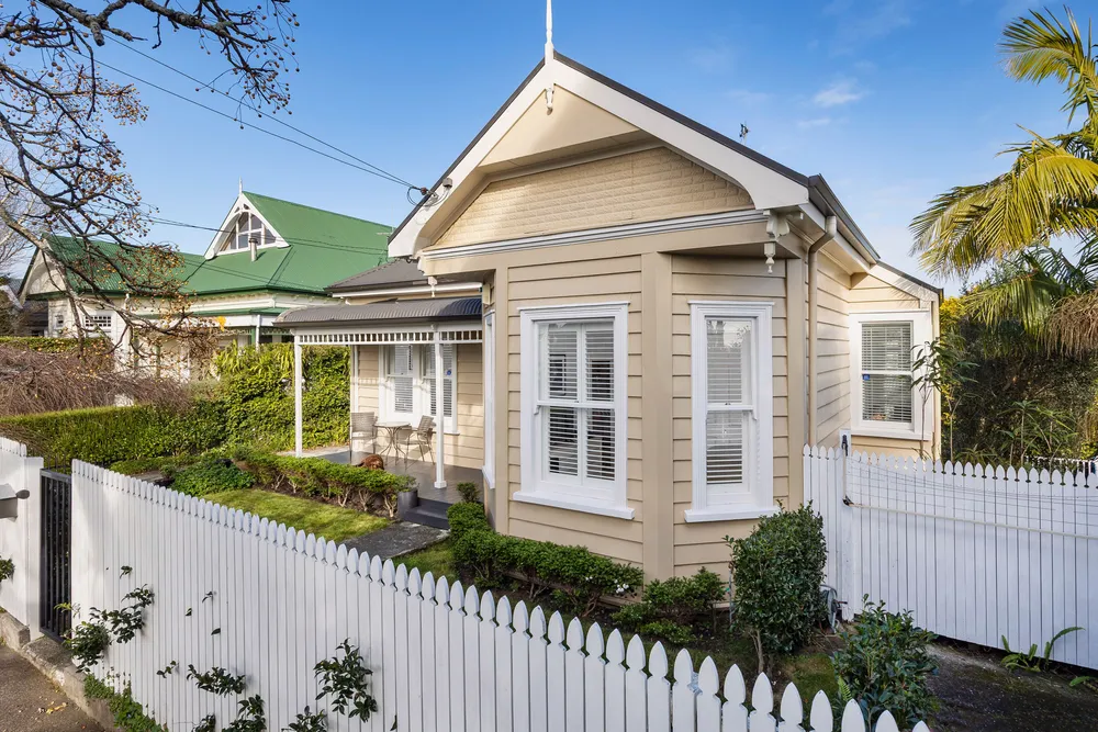 Photos of 60 Paice Avenue