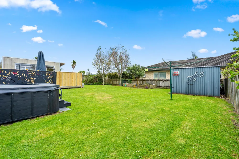 Photos of 17 Shoemaker Road