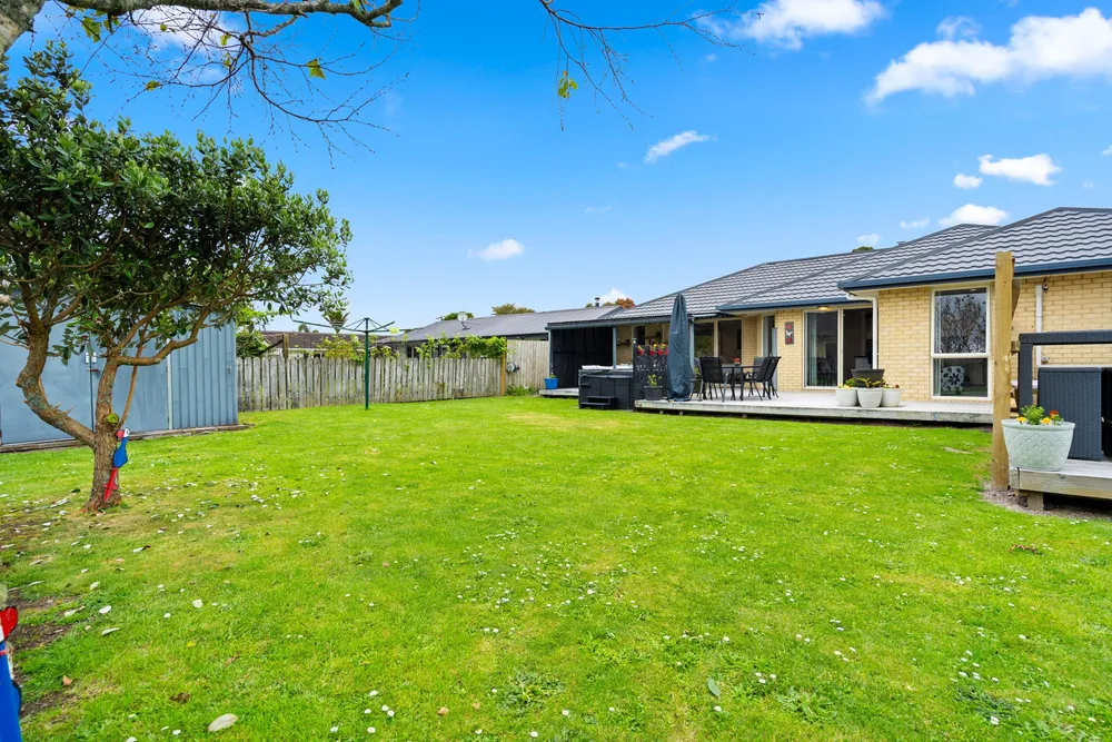 Photos of 17 Shoemaker Road